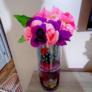 Artificial flower arrangement